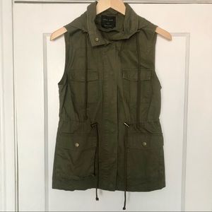 Olive vest- small
